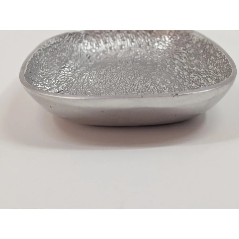 Mexican Handcrafted Polished Aluminum Textured Oval Catchall Tray Silver Dish